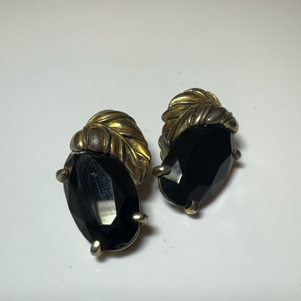 Vintage 1950’s Rare Find-Schiaparelli Black Glass and Gold Tone Clip On Earrings